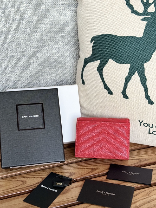 イヴサンローラン財布背面デザイン